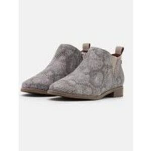 TOMS Women’s Beige Snakeskin Reese Ankle Boots Size 7